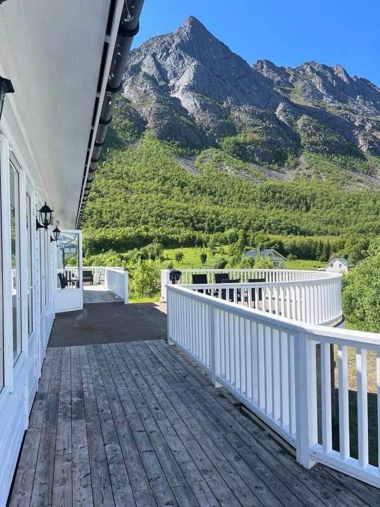 Senja Living Aparthotel Stonglandseidet Eksteriør bilde